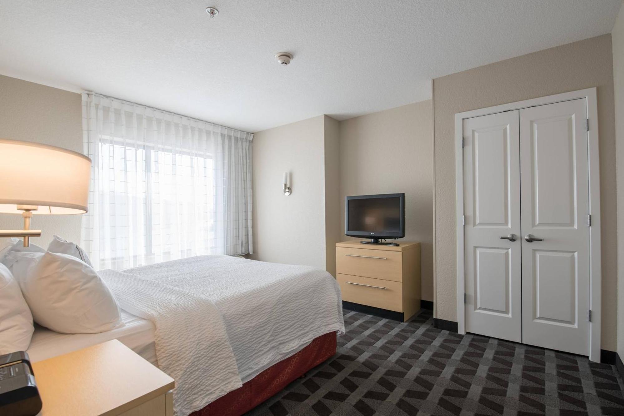 Towneplace Suites By Marriott Provo Orem Exterior photo
